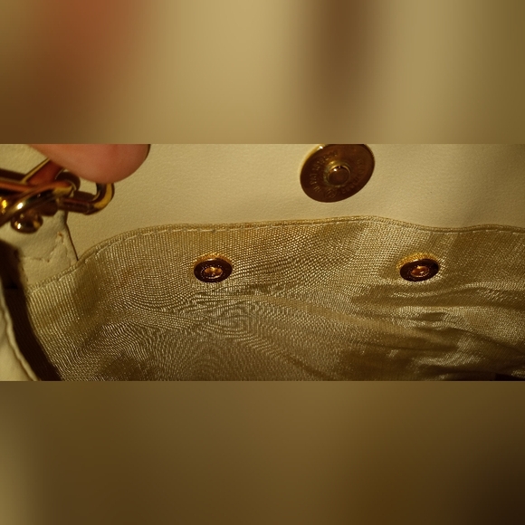 Etienne Aigner Basket Shoulder Bag with Snap In Wallet- see discription - Picture 6 of 13